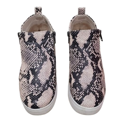 Snake print wedge sneaker - Picture 2 of 5